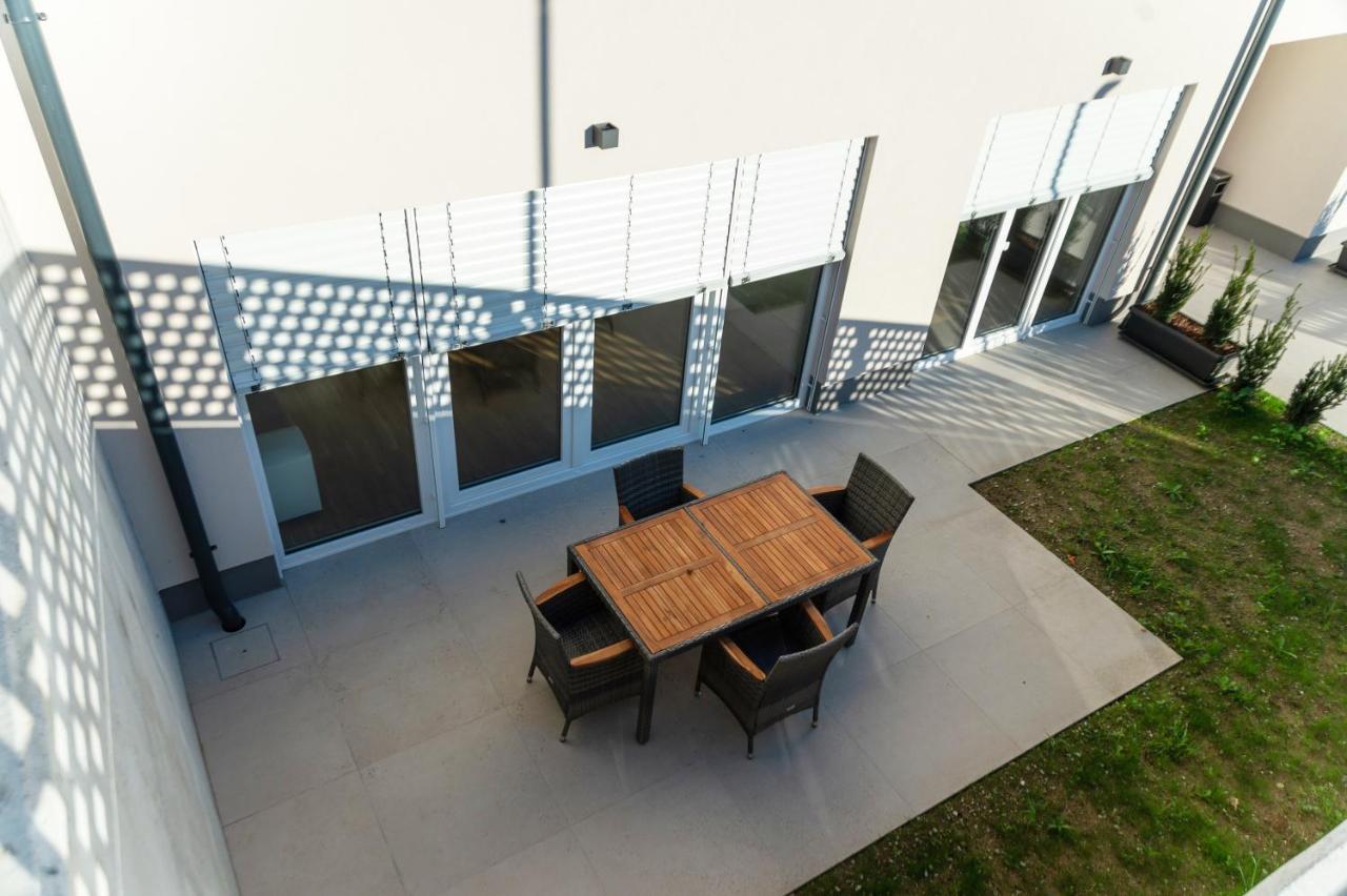 Villa De Roya 罗加斯卡斯拉提纳 外观 照片